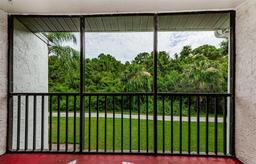 Picture of 1170 Pine Ridge Circle W Unit C2, Tarpon Springs, FL 34688