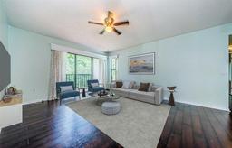 Picture of 1170 Pine Ridge Circle W Unit C2, Tarpon Springs, FL 34688