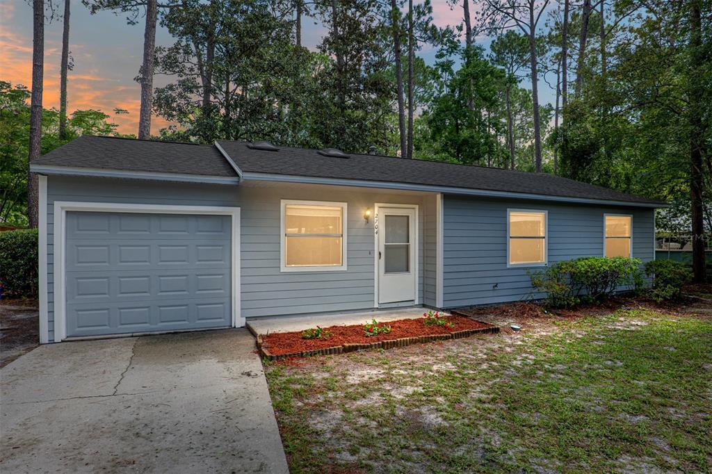 Picture of 2704 NW 46Th Place, Gainesville, FL 32605