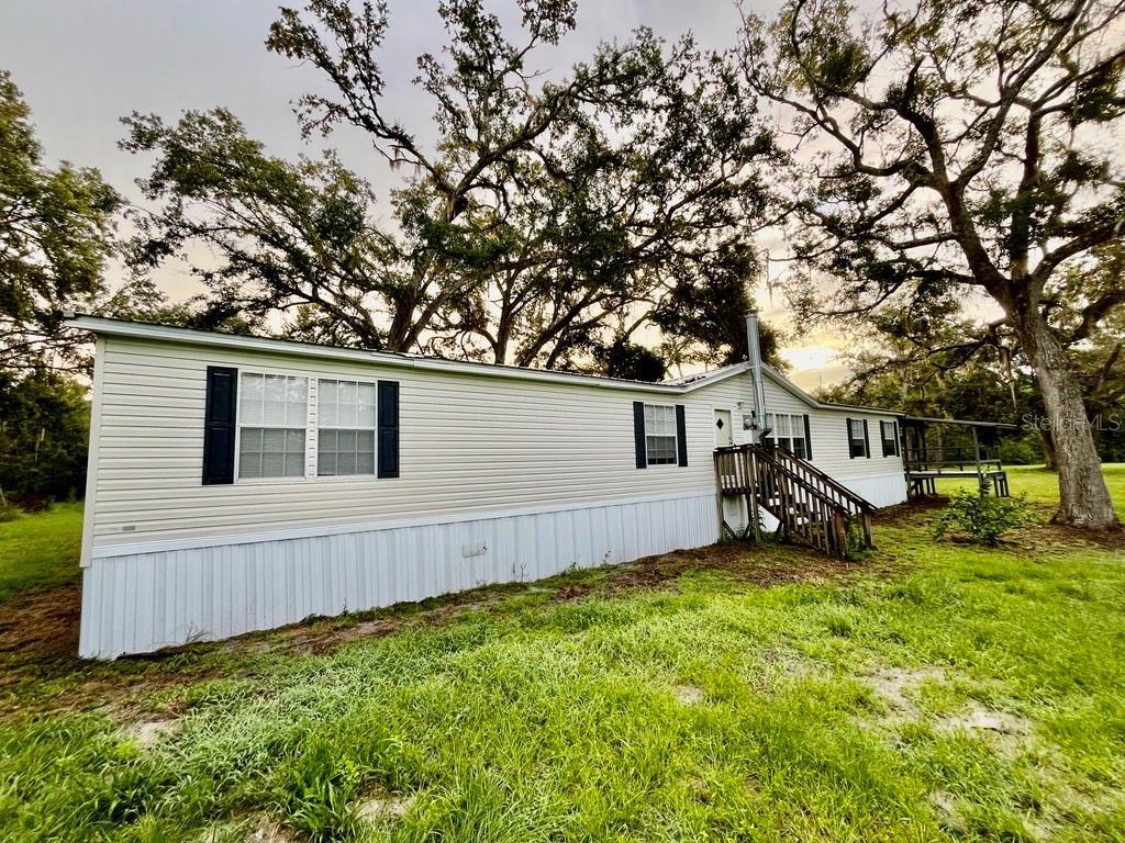 Picture of 409 SW Hike Lake Road, Madison, FL 32340