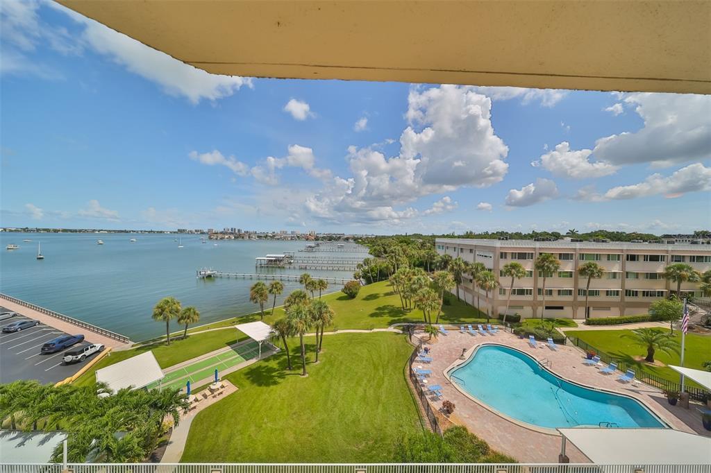 Picture of 100 Bluff View Drive Unit 404A, Belleair Bluffs, FL 33770