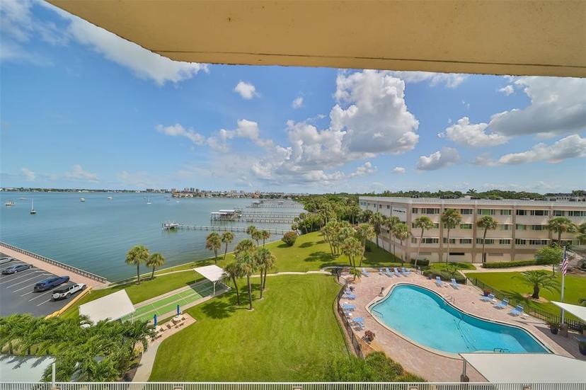 Picture of 100 Bluff View Drive Unit 404A, Belleair Bluffs FL 33770