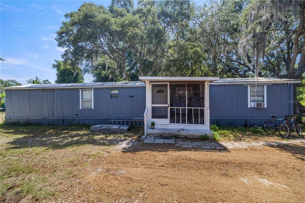 Picture of 18931 SE 54Th Place, Ocklawaha, FL 32179