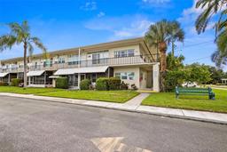 Picture of 4001 58Th Street N Unit 16, Kenneth City, FL 33709