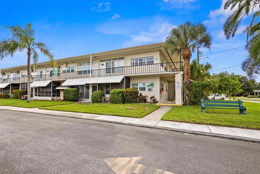 Picture of 4001 58Th Street N Unit 16, Kenneth City FL 33709