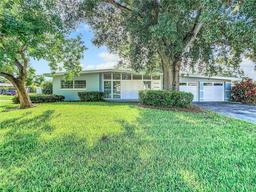 Picture of 161 Overbrook Street W, Largo, FL 33770