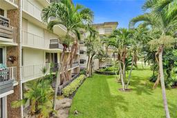 Picture of 555 NW 4Th Avenue Unit 2220, Boca Raton, FL 33432