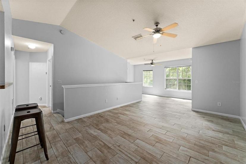 Picture of 4368 S Kirkman Road Unit 212, Orlando FL 32811