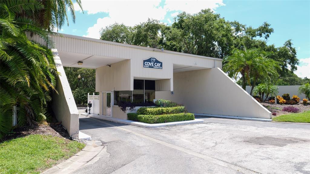 Picture of 2700 Cove Cay Drive Unit 1-2B, Clearwater, FL 33760