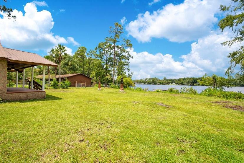 Picture of 114 Lake Edge Trail, Interlachen FL 32148