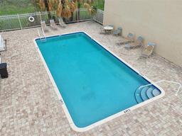 Picture of 811 N Keene Road Unit V7, Clearwater, FL 33755