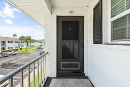 Picture of 304 47Th Avenue Drive W Unit 307, Bradenton, FL 34207