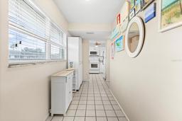 Picture of 304 47Th Avenue Drive W Unit 307, Bradenton, FL 34207