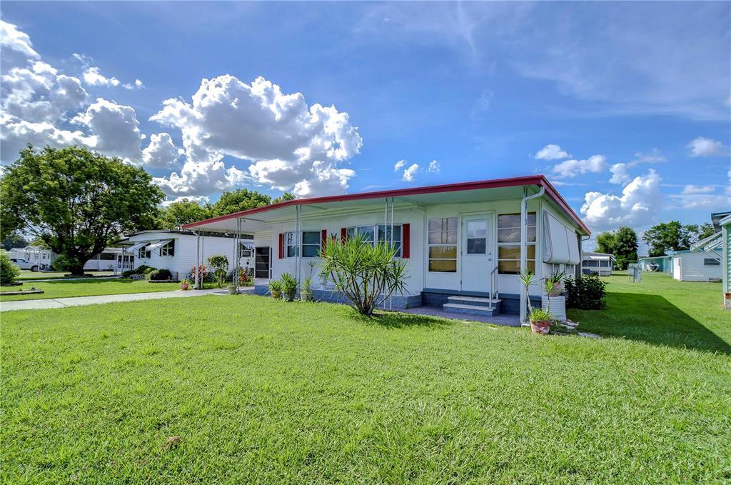 Picture of 39601 Dundee Road, Zephyrhills, FL 33542