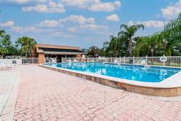 Picture of 2981 Flint Drive N Unit 83-C, Clearwater, FL 33759