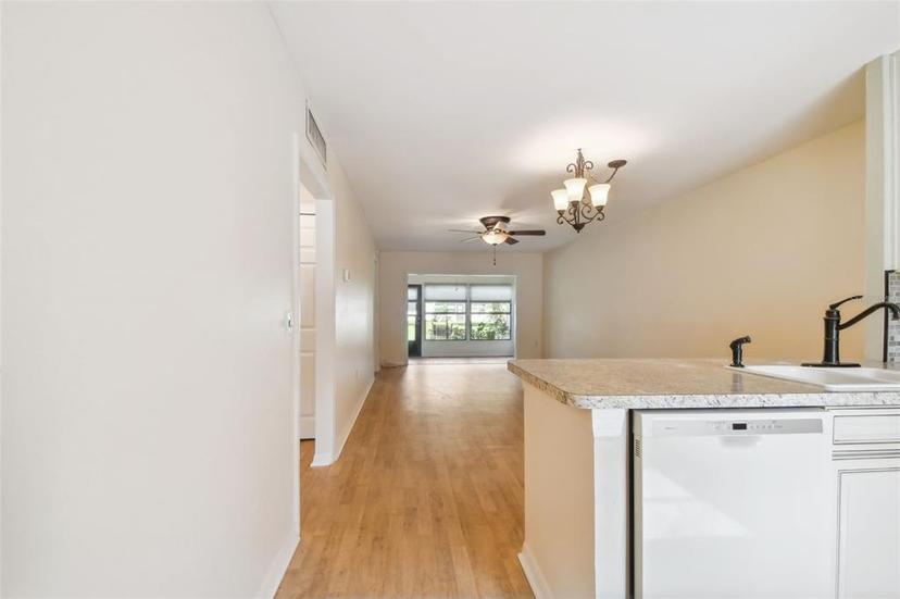 Picture of 2981 Flint Drive N Unit 83-C, Clearwater FL 33759