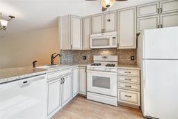 Picture of 2981 Flint Drive N Unit 83-C, Clearwater, FL 33759