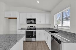 Picture of 5577 Creek Haven Way, Lakeland, FL 33810