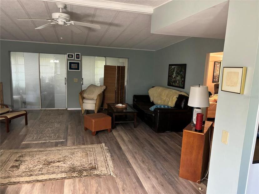 Picture of 3302 Evergreen Road Unit Ge, Zellwood FL 32798