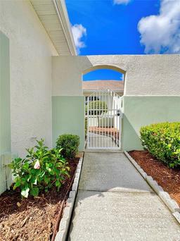 Picture of 761 Tremont Greens Lane Unit 61, Sun City Center, FL 33573