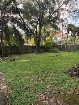 Picture of 4013 W Inman Avenue, Tampa, FL 33609