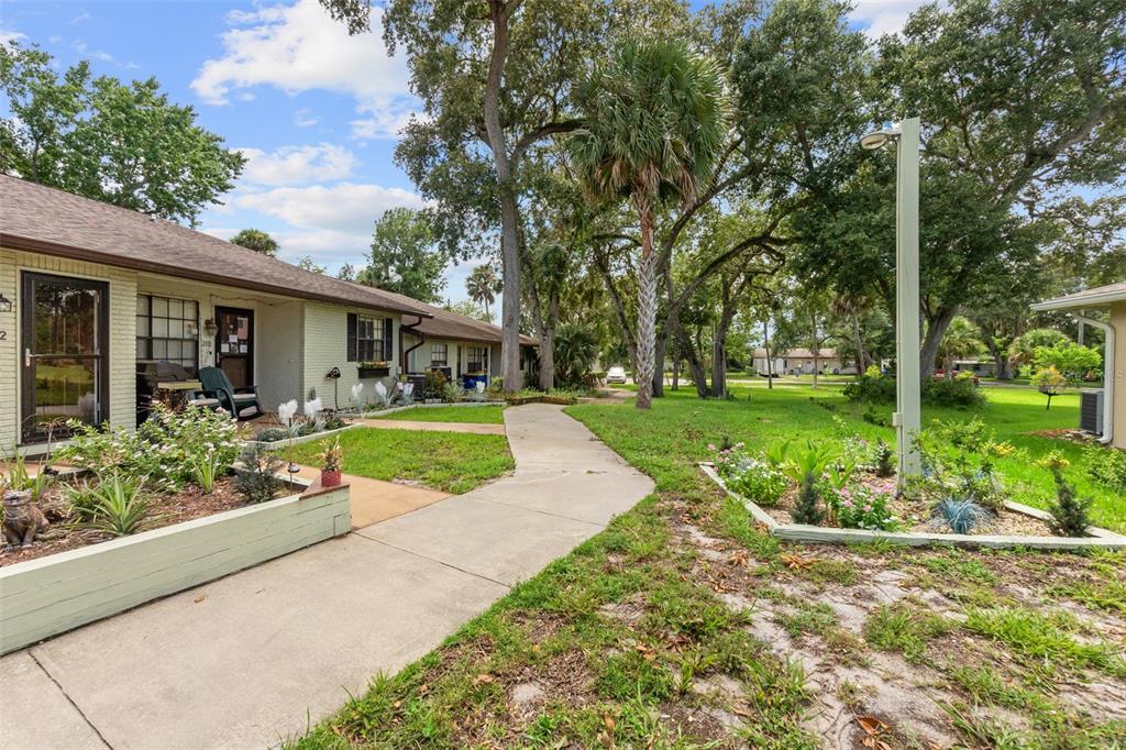 Picture of 526 Live Oak Street Unit 1080, Edgewater, FL 32132