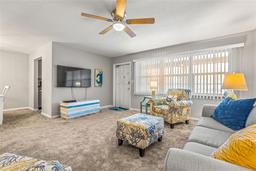 Picture of 650 Pinellas Point Drive S Unit 218, St Petersburg, FL 33705