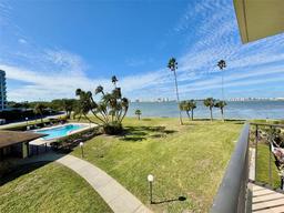 Picture of 100 Oakmont Lane Unit 301, Belleair, FL 33756