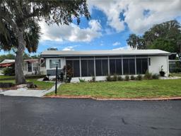 Picture of 3896 Picciola Road Unit 371, Fruitland Park, FL 34731