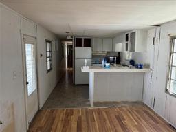 Picture of 27466 Us Highway 19 N Unit 9, Clearwater, FL 33761