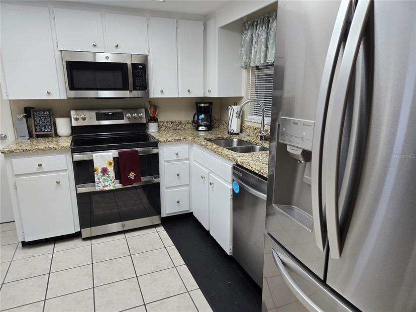 Picture of 462 Cameo Drive Unit 462, Lakeland FL 33803