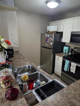 Picture of 835 SW 9Th Street Unit 211, Gainesville, FL 32601