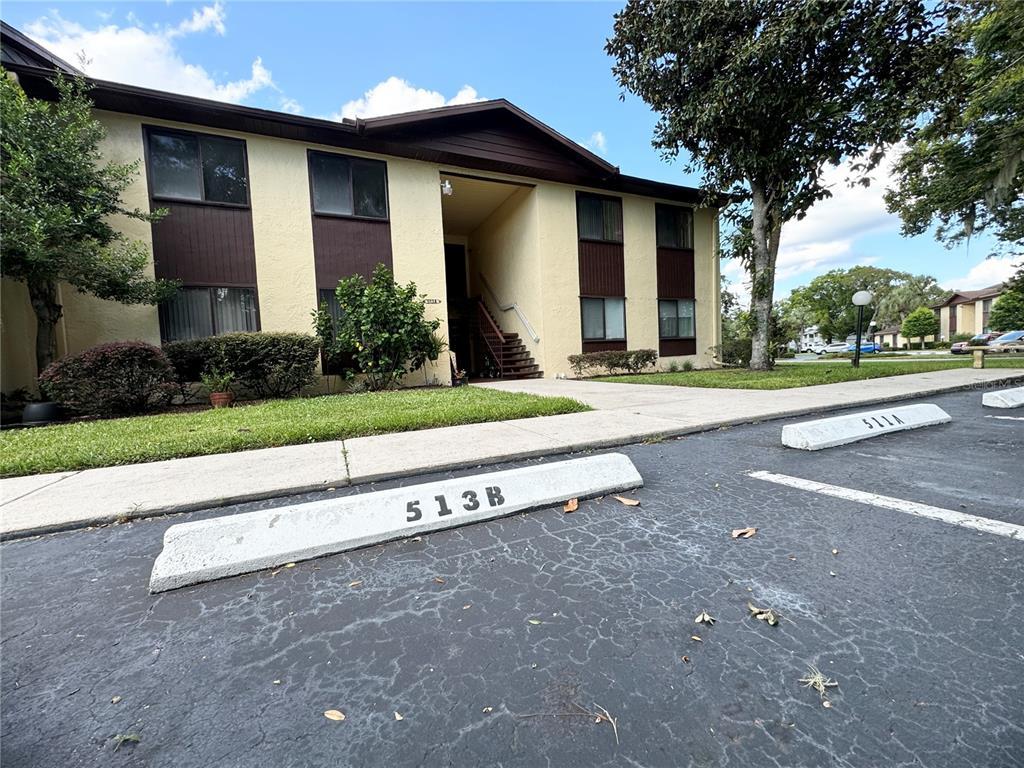 Picture of 513 Fairways Circle Unit B, Ocala, FL 34472