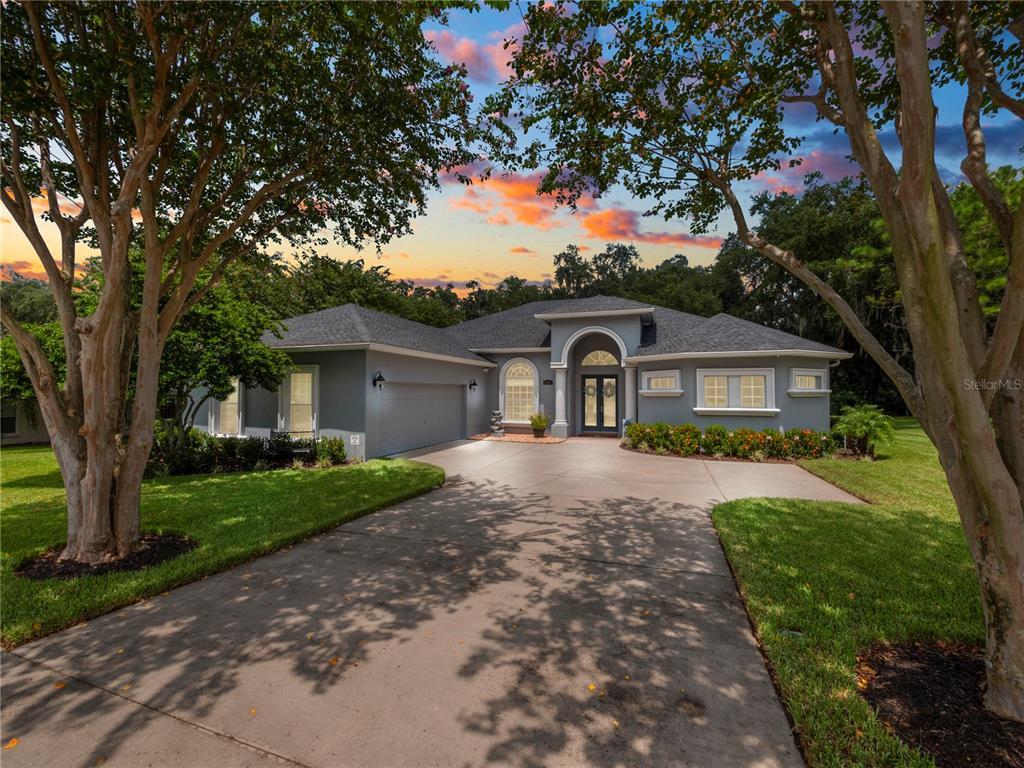 Picture of 800 Osprey Landing Drive, Lakeland, FL 33813