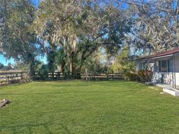 Picture of 11635 SE Highway 42, Weirsdale, FL 32195