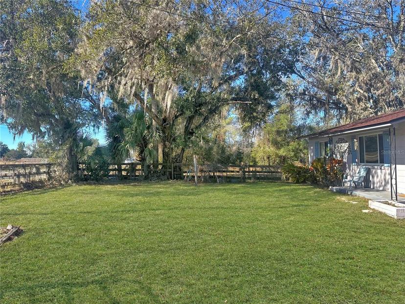 Picture of 11635 SE Highway 42, Weirsdale FL 32195