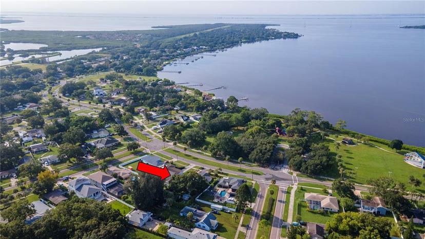 Picture of 102 Shore Drive W, Oldsmar FL 34677