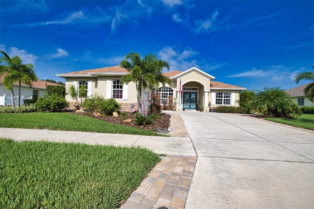 Picture of 887 Clear Lake Drive, Englewood, FL 34223