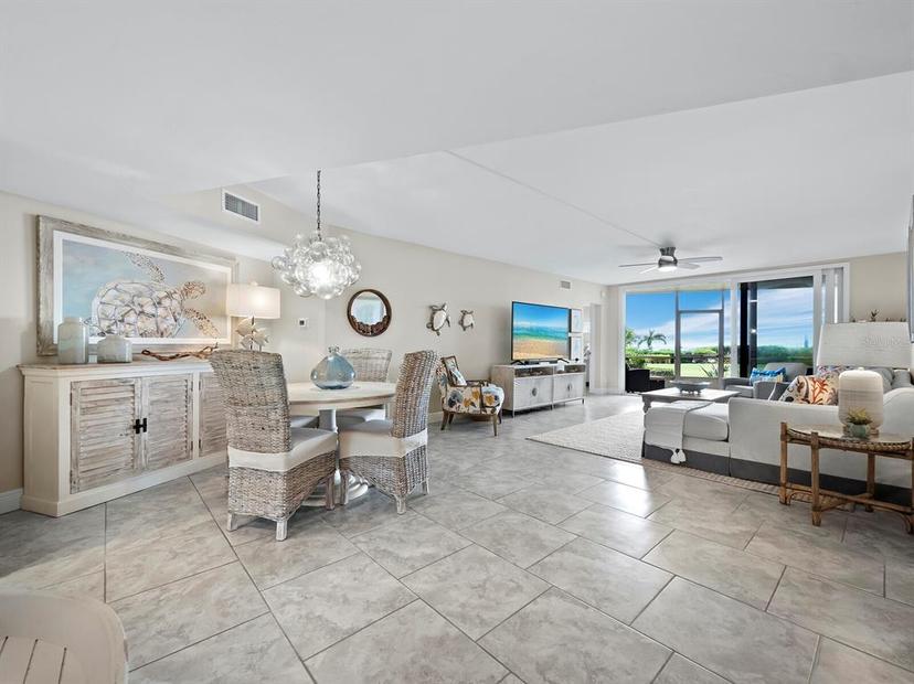 Picture of 4825 Gulf Of Mexico Drive Unit 105, Longboat Key FL 34228