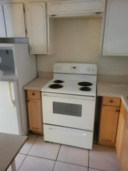 Picture of 6100 12Th Street S Unit 211, St Petersburg, FL 33705