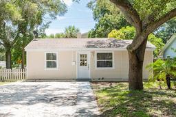 Picture of 4000 7Th Avenue N, St Petersburg, FL 33713