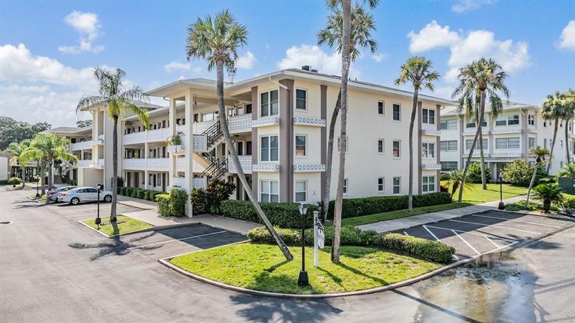 Picture of 1235 S Highland Avenue Unit 1-207, Clearwater FL 33756