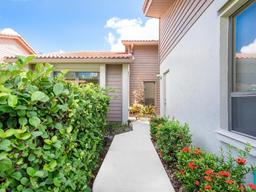 Picture of 4068 Wilshire Circle E Unit 145, Sarasota, FL 34238