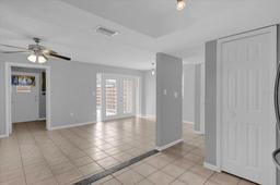 Picture of 881 Town Circle Unit 129, Maitland, FL 32751