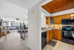 Picture of 1802 Mariner Dr Unit 31, Tarpon Springs, FL 34689