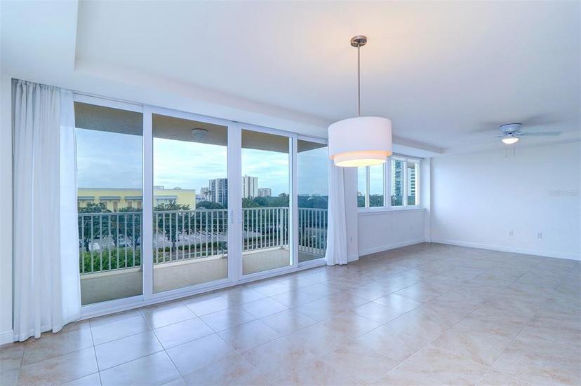 Picture of 223 Island Way Unit 5D, Clearwater Beach FL 33767