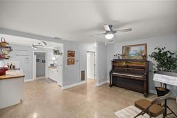 Picture of 2042 NW 35Th Avenue, Gainesville, FL 32605