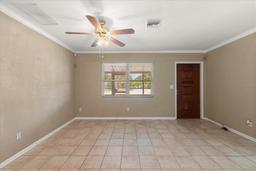 Picture of 109 W Grapefruit Circle, Clearwater, FL 33759