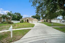 Picture of 1704 Cresswell Manor Court, Dover, FL 33527