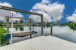 Picture of 6404 Key Island Avenue, Apollo Beach, FL 33572